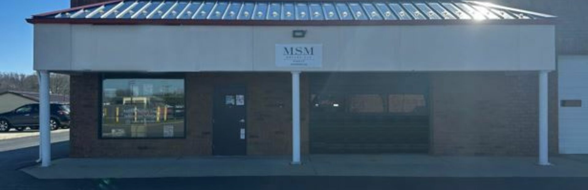 MONROE PLAZA - 2,600 SQ. FT. SERVICE/SHOP SPACE