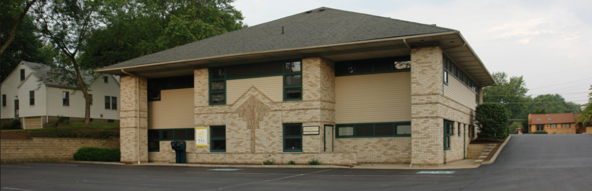 Commercial Real Estate Leasing, Buying & Selling Canton Ohio Putman